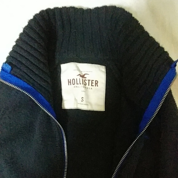 Very nice holister jacket. - Picture 2 of 2